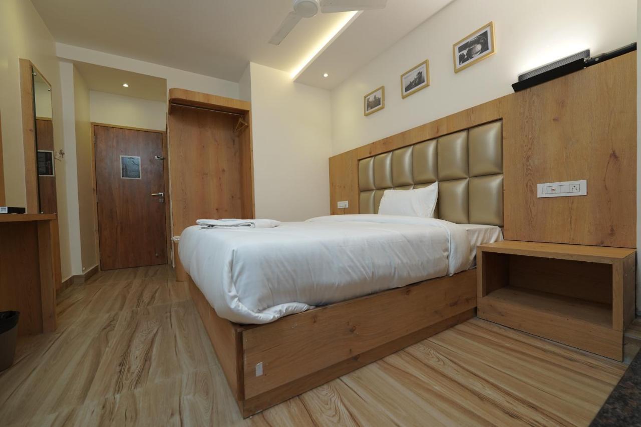 Southern Residency Kochi Exterior photo