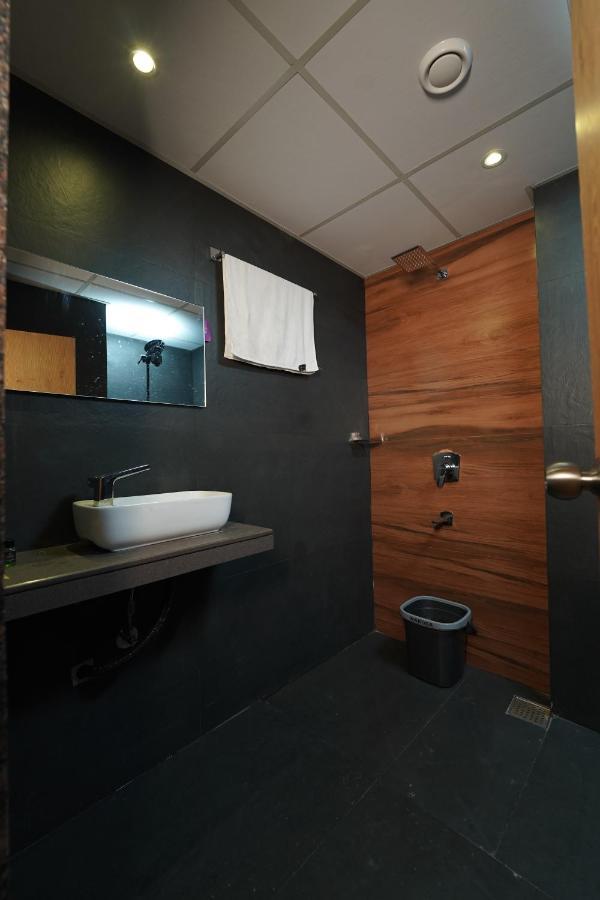 Southern Residency Kochi Exterior photo