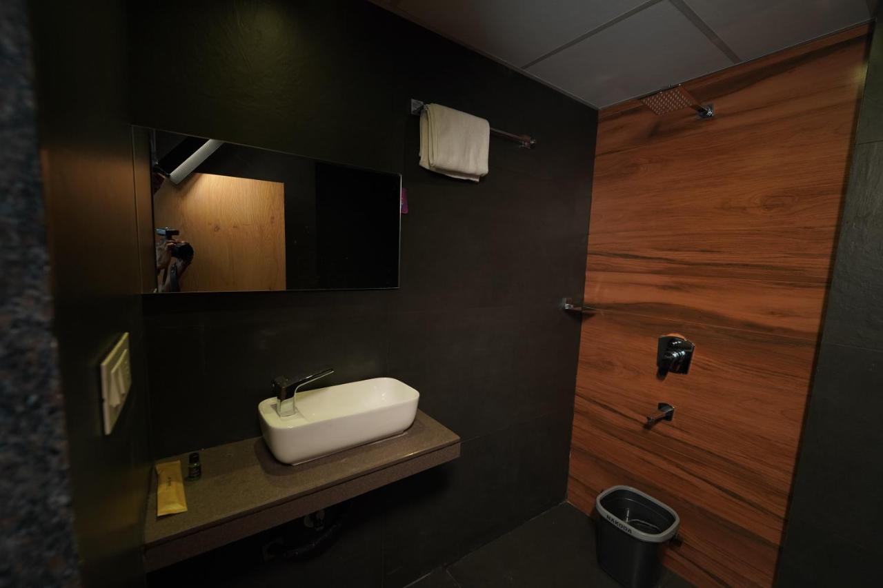 Southern Residency Kochi Exterior photo
