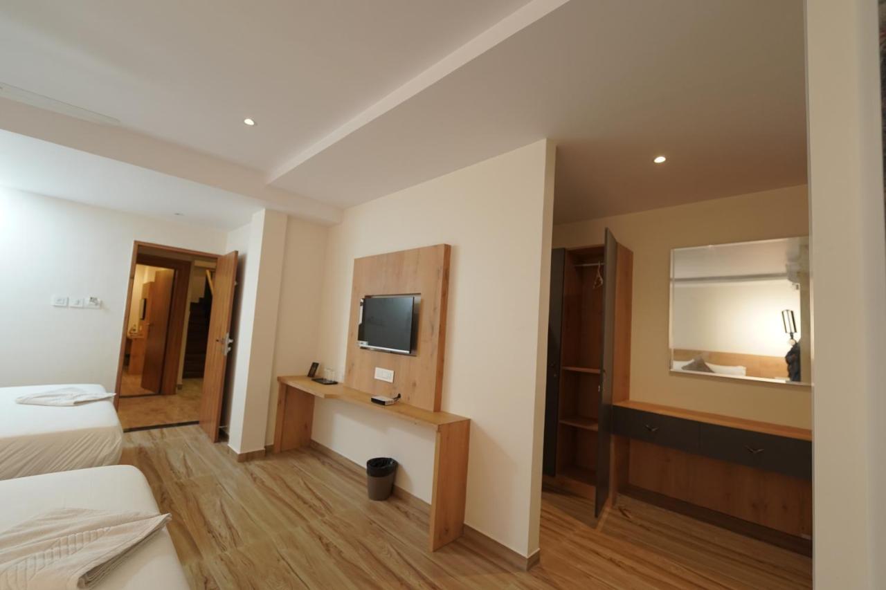 Southern Residency Kochi Exterior photo