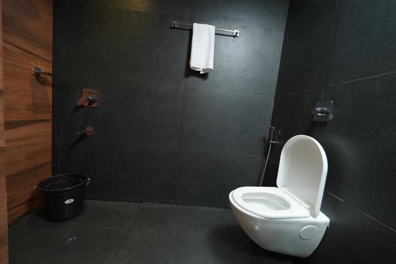 Southern Residency Kochi Exterior photo